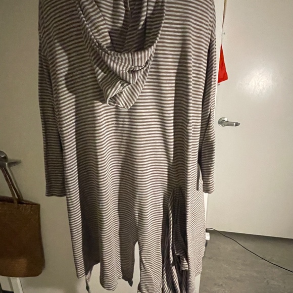 Dress To Kill Tunic Jane Mohr - Picture 5 of 6